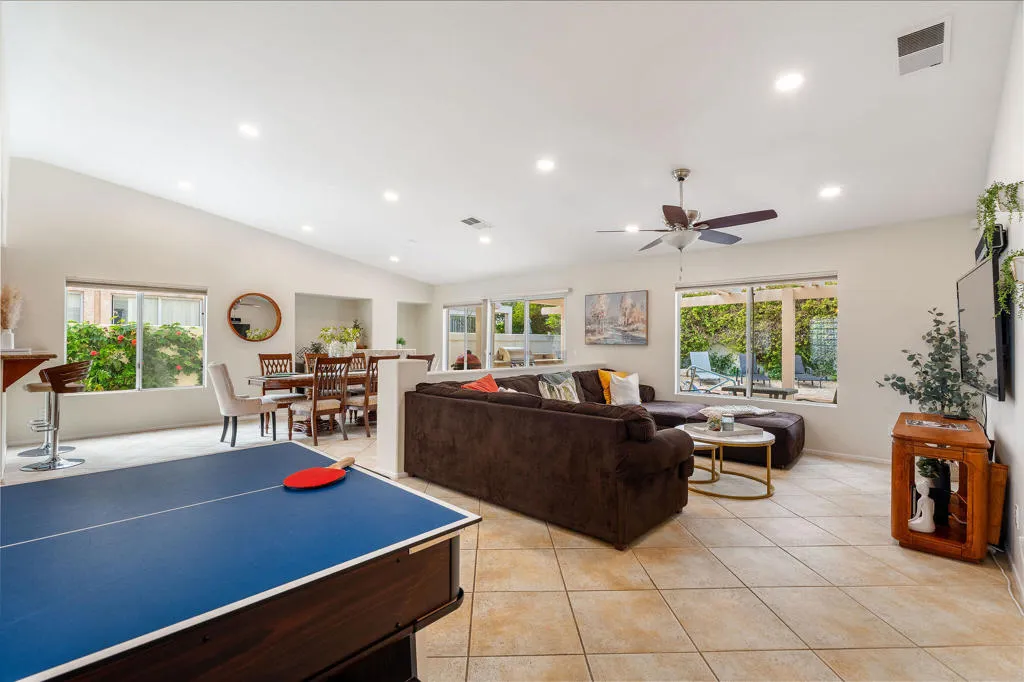 47845 Via Jardin, La Quinta, California 92253 home-pic-8