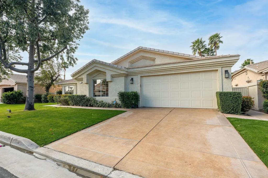 47845 Via Jardin, La Quinta, California 92253 home-pic-3