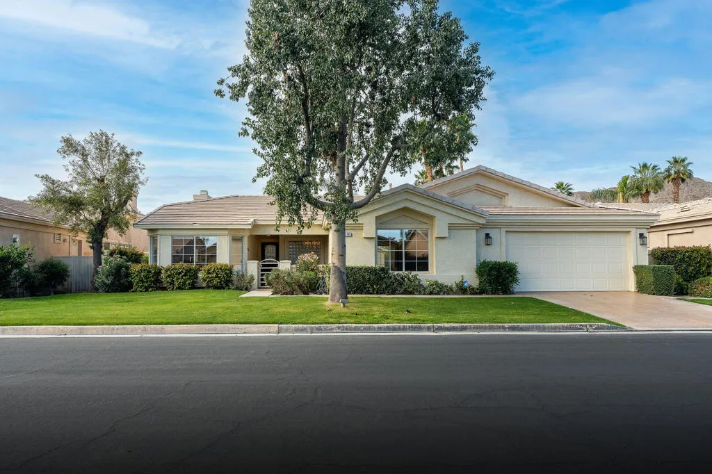 47845 Via Jardin, La Quinta, California 92253 home-pic-1