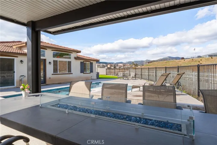 Built-In Barbeque and Bar Area