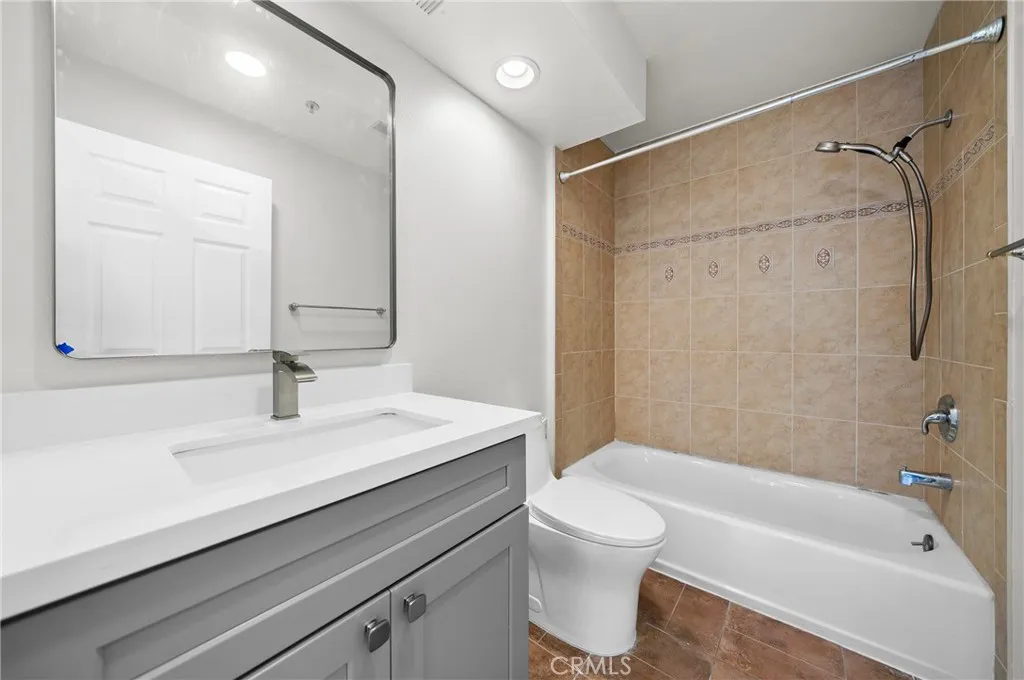 32 Damond D, Arcadia, California 91006 home-pic-13