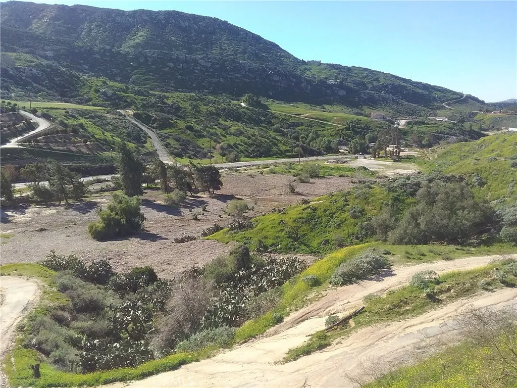 7840 Reche Canyon Road, Colton, California 92324 home-pic-5