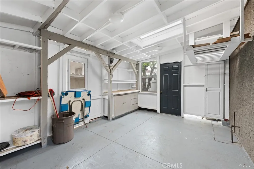 4865 Elm Avenue, Long Beach, California 90805 home-pic-27