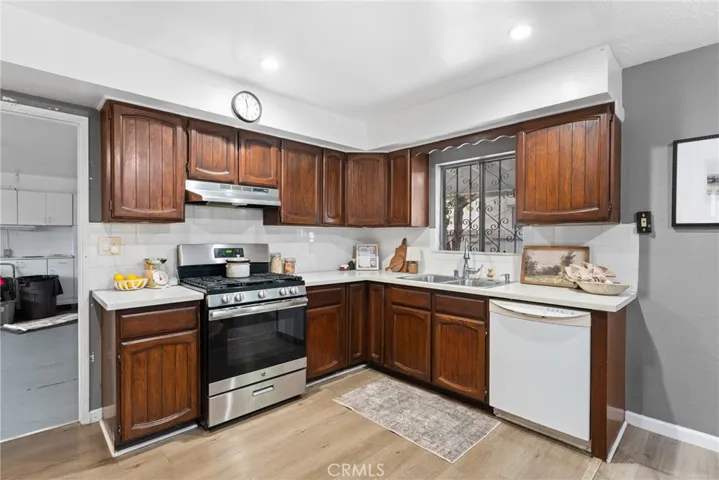 4865 Elm Avenue, Long Beach, California 90805