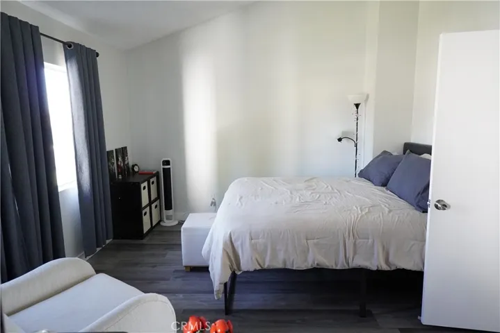 Main bedroom with Vaulted Ceiling