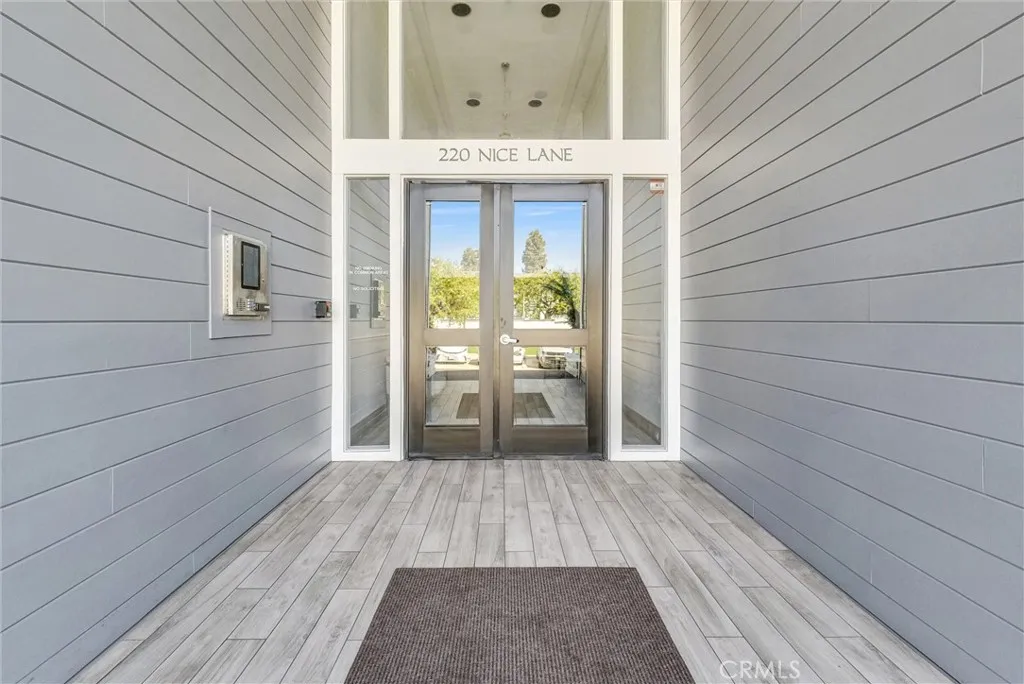220 Nice 110, Newport Beach, California 92663 home-pic-27