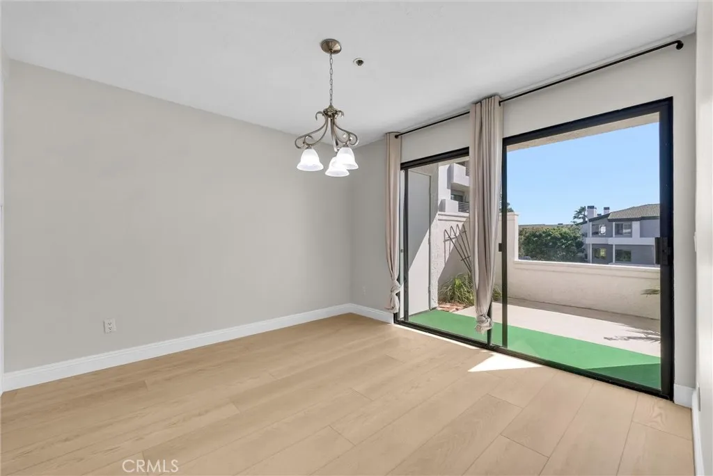 220 Nice 110, Newport Beach, California 92663 home-pic-10