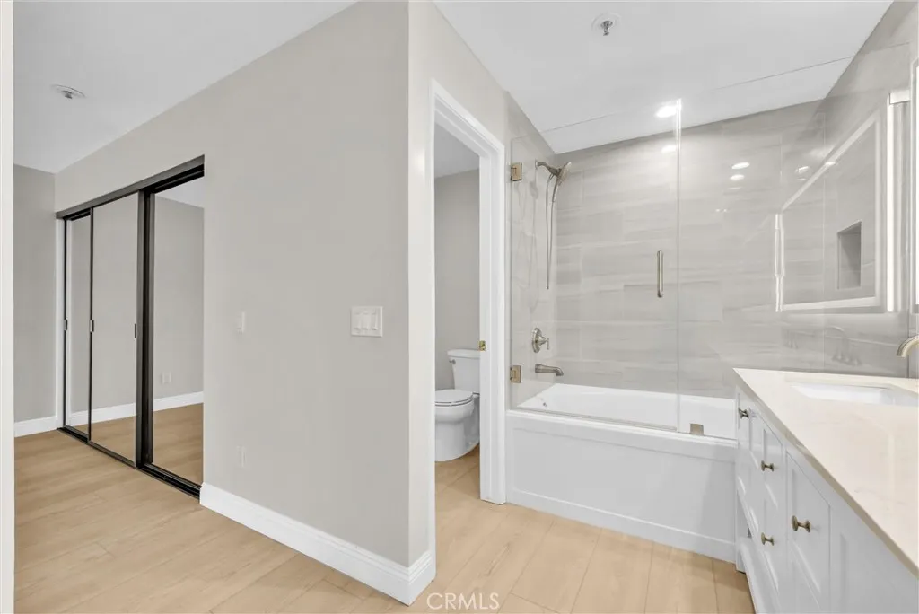 220 Nice 110, Newport Beach, California 92663 home-pic-21