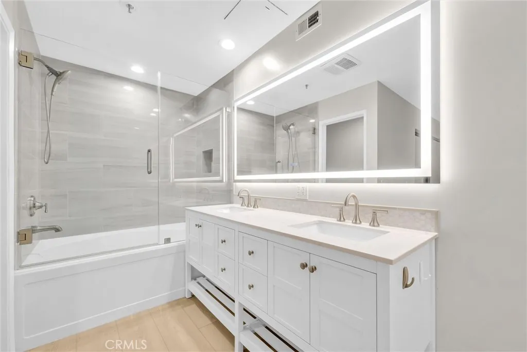 220 Nice 110, Newport Beach, California 92663 home-pic-20