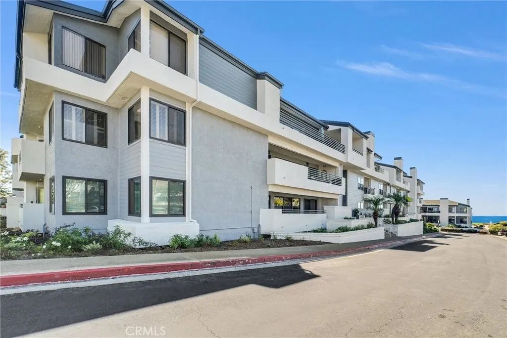 220 Nice 110, Newport Beach, California 92663 home-pic-26