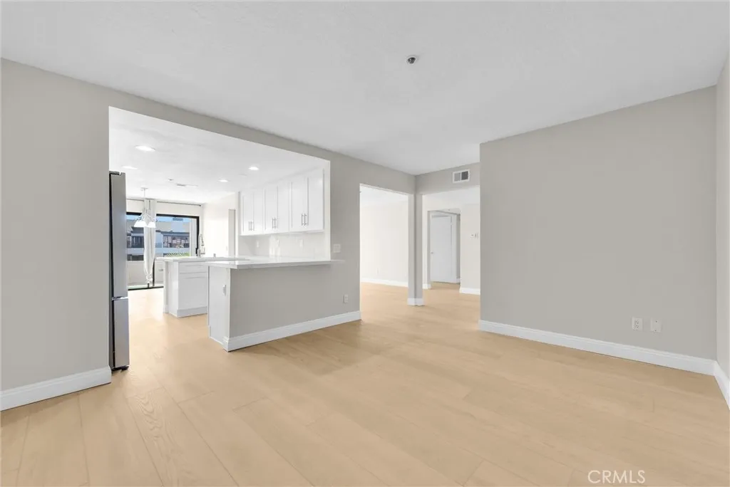 220 Nice 110, Newport Beach, California 92663 home-pic-9