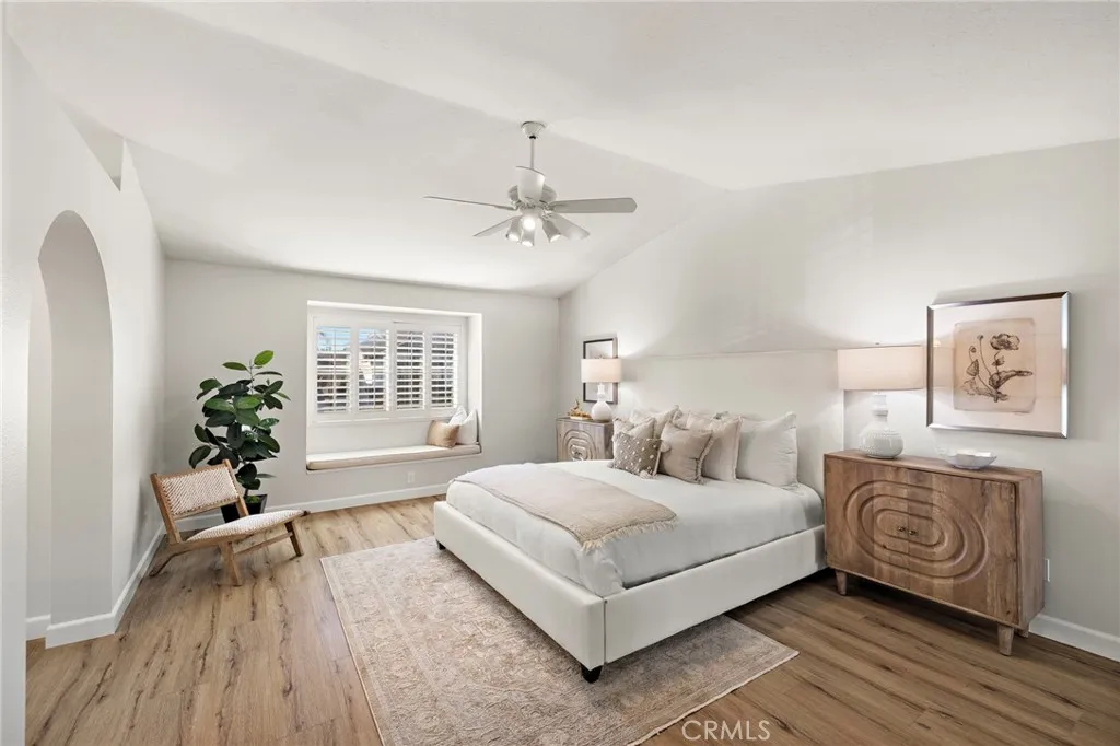 18044 Courreges Court, Fountain Valley, California 92708 home-pic-16