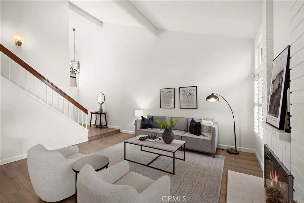 18044 Courreges Court, Fountain Valley, California 92708 home-pic-8