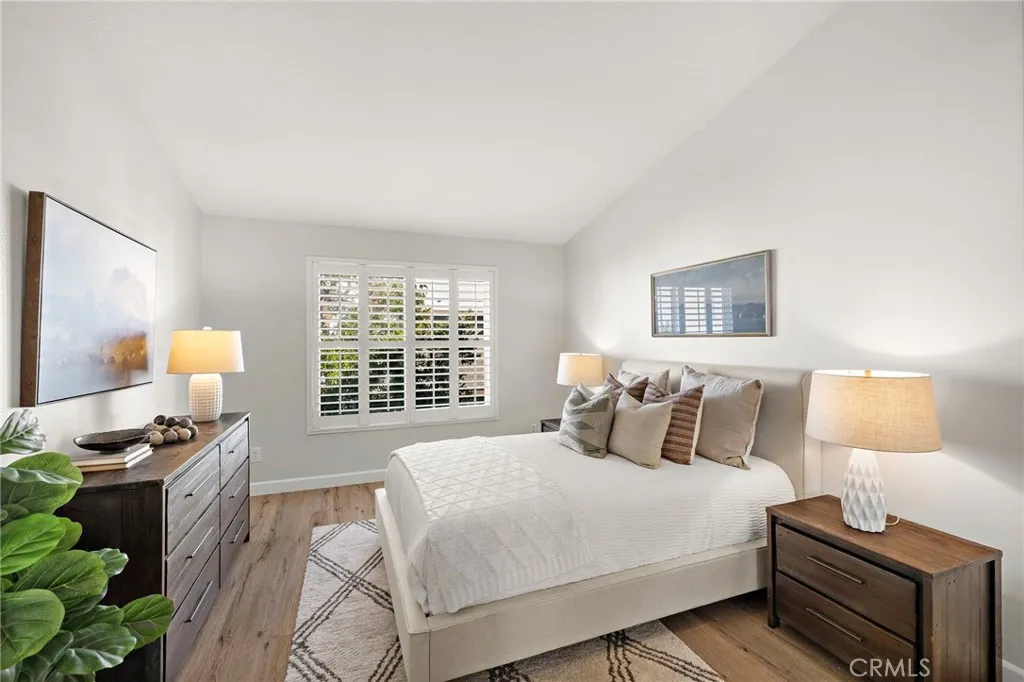18044 Courreges Court, Fountain Valley, California 92708 home-pic-19