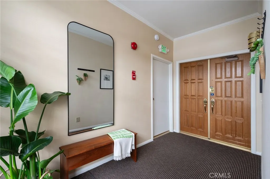 1406 Camden, Los Angeles, California 90025 home-pic-2