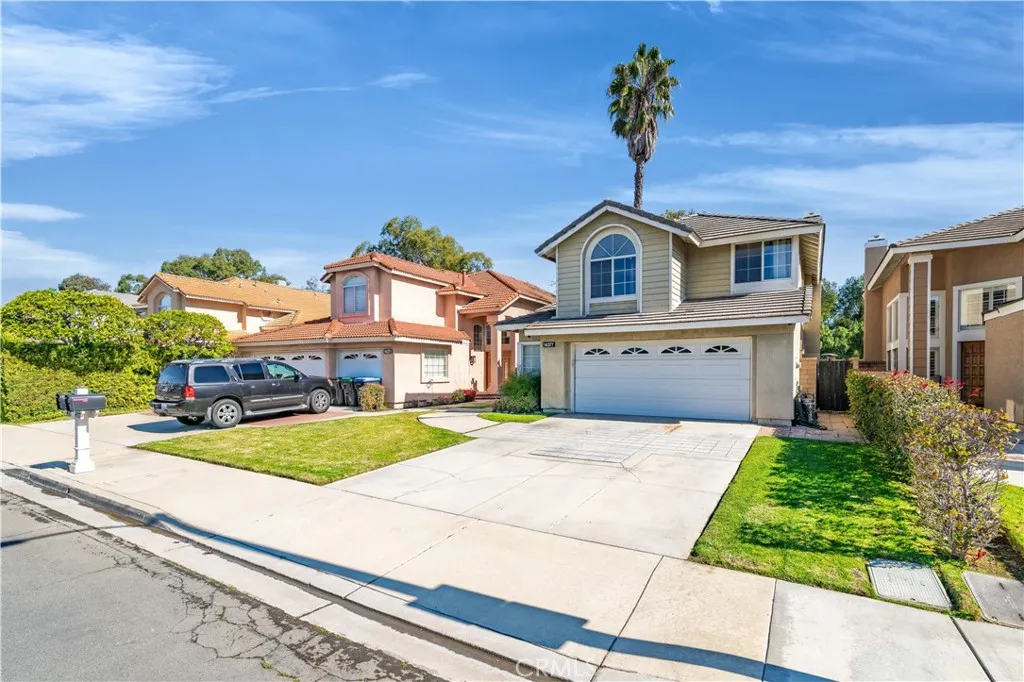 14377 Autumn Hill, Chino Hills, California 91709 home-pic-3
