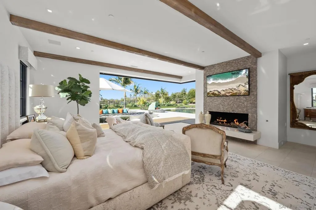 16786 88 Calle Hermosa, San Diego, California 92127 home-pic-13