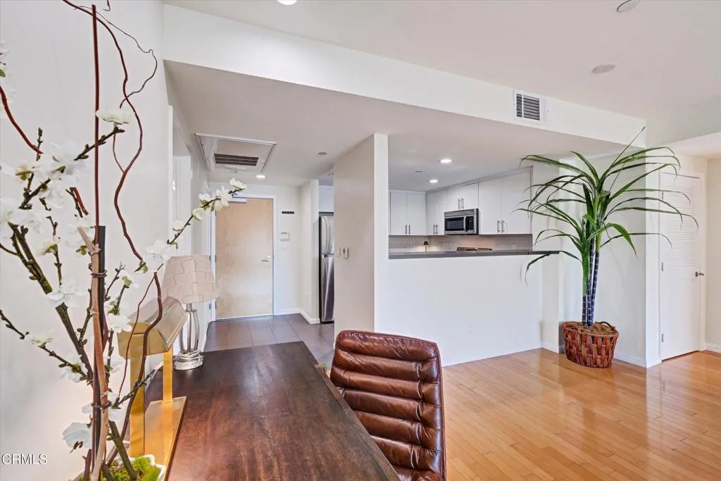 159 W Green Street 408, Pasadena, California 91105 home-pic-10
