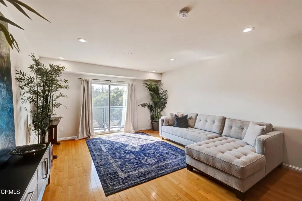 159 W Green Street 408, Pasadena, California 91105 home-pic-5