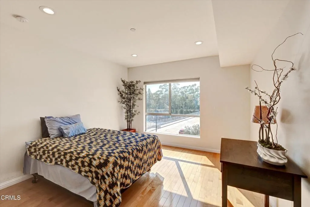 159 W Green Street 408, Pasadena, California 91105 home-pic-17