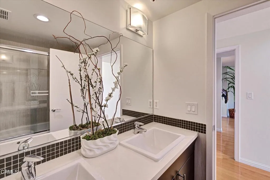 159 W Green Street 408, Pasadena, California 91105 home-pic-14