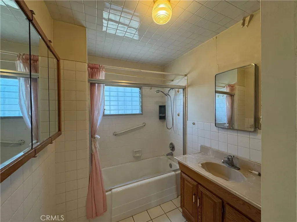 9255 Rio Dell St, Rosemead, California 91770 home-pic-5