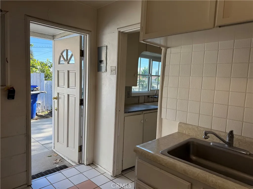 9255 Rio Dell St, Rosemead, California 91770 home-pic-13