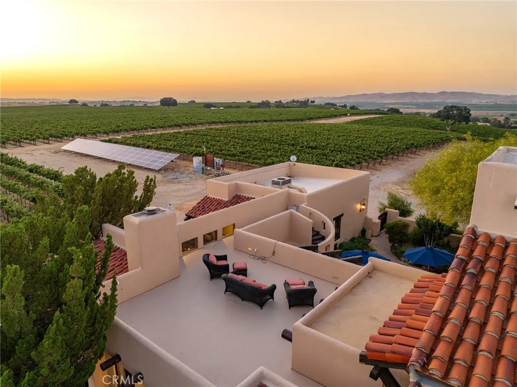 7010 Wilderness Lane, Paso Robles, California 93446 home-pic-38