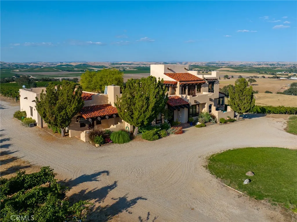 7010 Wilderness Lane, Paso Robles, California 93446 home-pic-48