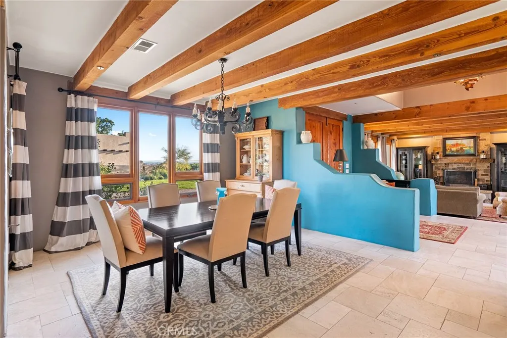 7010 Wilderness Lane, Paso Robles, California 93446 home-pic-10