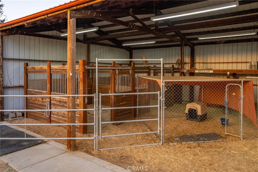 7010 Wilderness Lane, Paso Robles, California 93446 home-pic-40