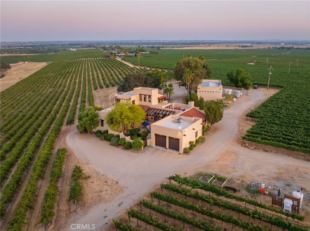 7010 Wilderness Lane, Paso Robles, California 93446 home-pic-72