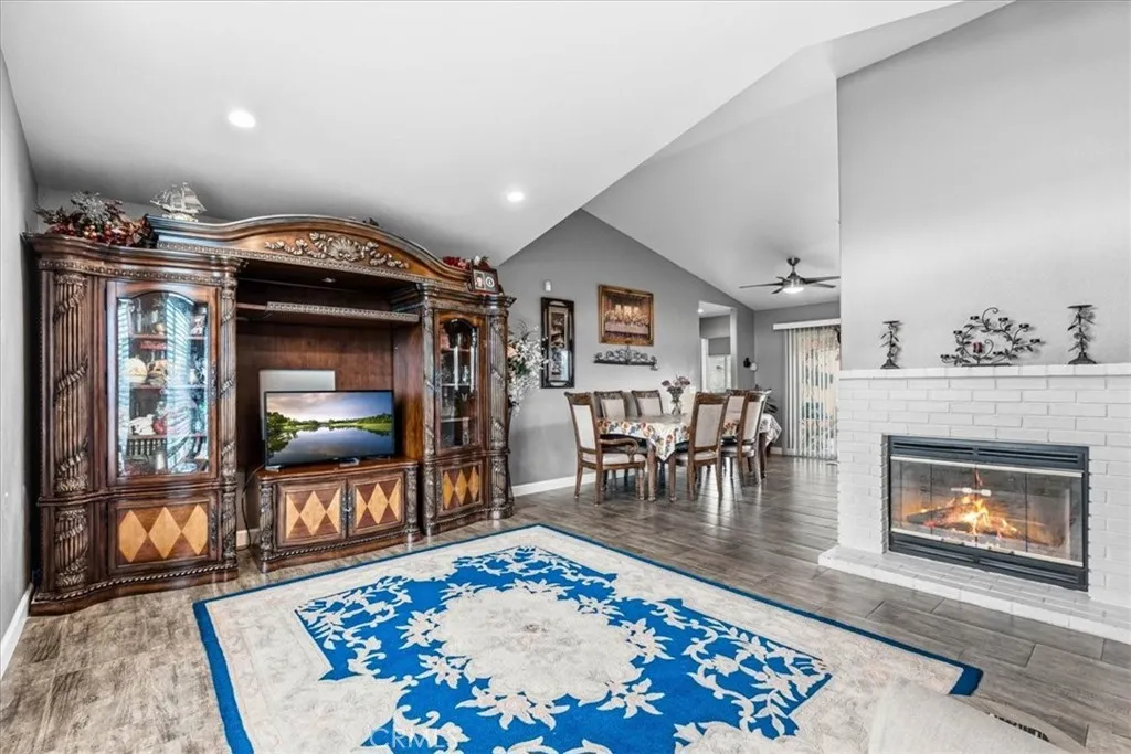 19251 Vine Street, Hesperia, California 92345 home-pic-8