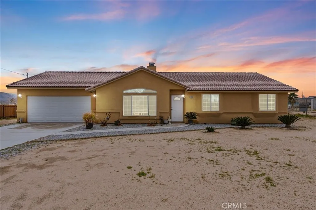 19251 Vine Street, Hesperia, California 92345 home-pic-1