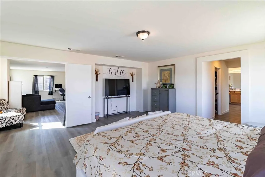14761 Coachman, Victorville, California 92394 home-pic-35