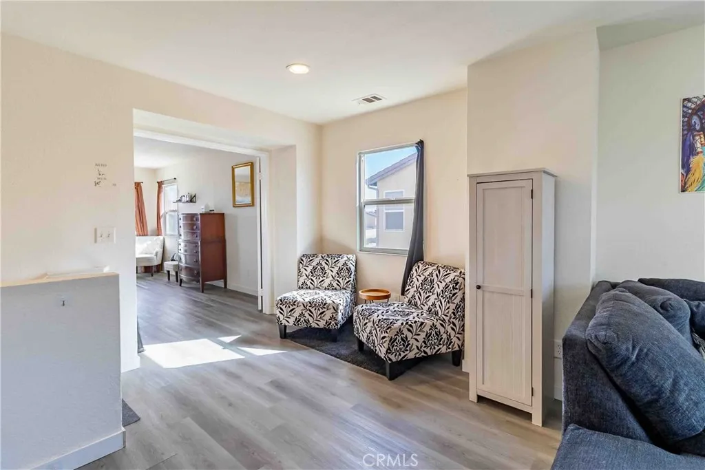 14761 Coachman, Victorville, California 92394 home-pic-32
