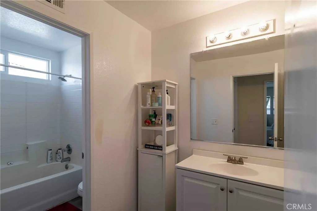 14761 Coachman, Victorville, California 92394 home-pic-50