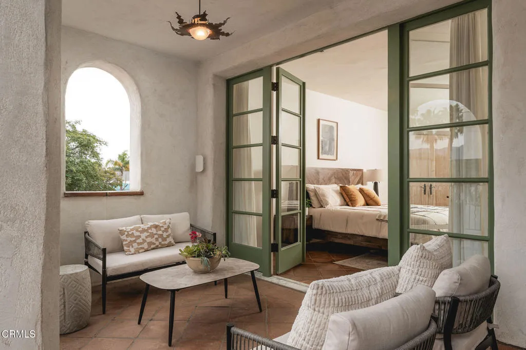 covered patio