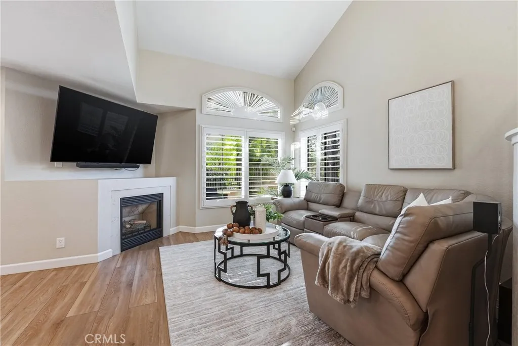 7700 E Viewrim, Anaheim Hills, California 92808 home-pic-9