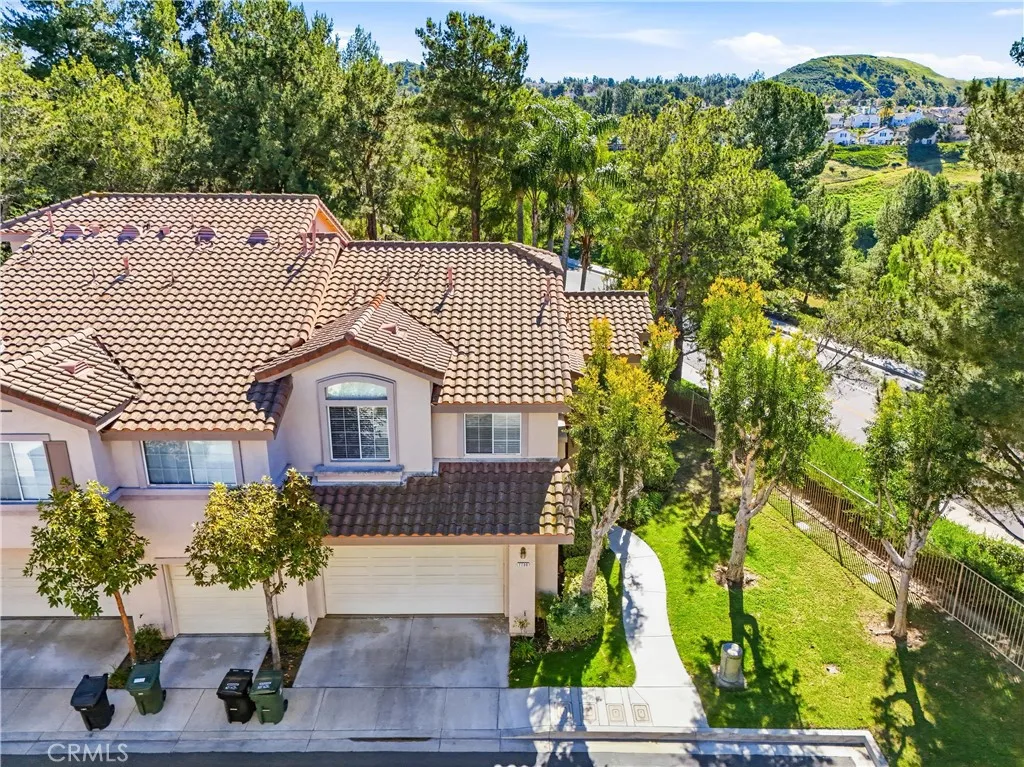 7700 E Viewrim, Anaheim Hills, California 92808 home-pic-49