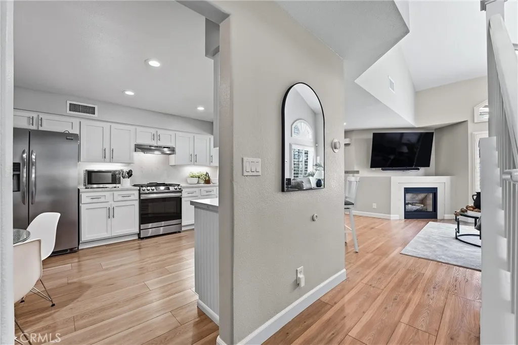 7700 E Viewrim, Anaheim Hills, California 92808 home-pic-7