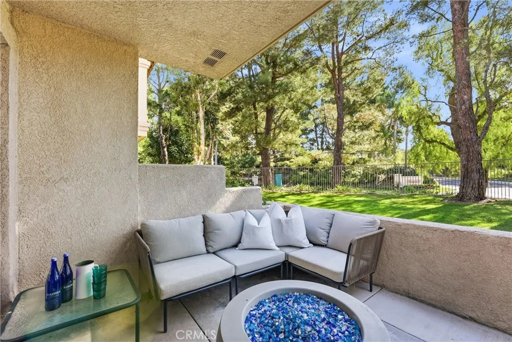 7700 E Viewrim, Anaheim Hills, California 92808 home-pic-29