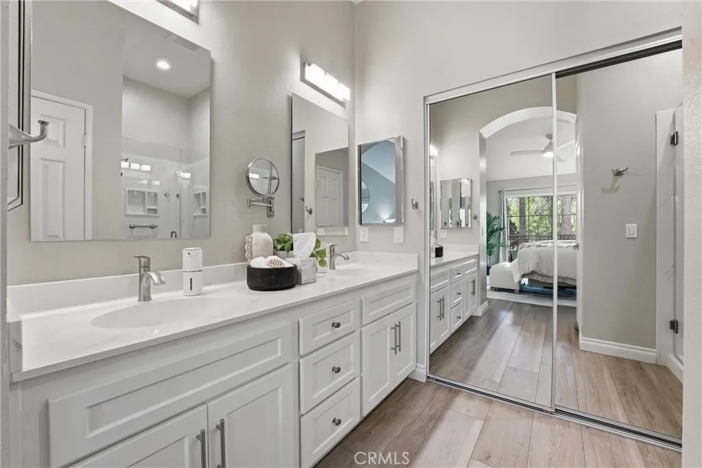 7700 E Viewrim, Anaheim Hills, California 92808 home-pic-37