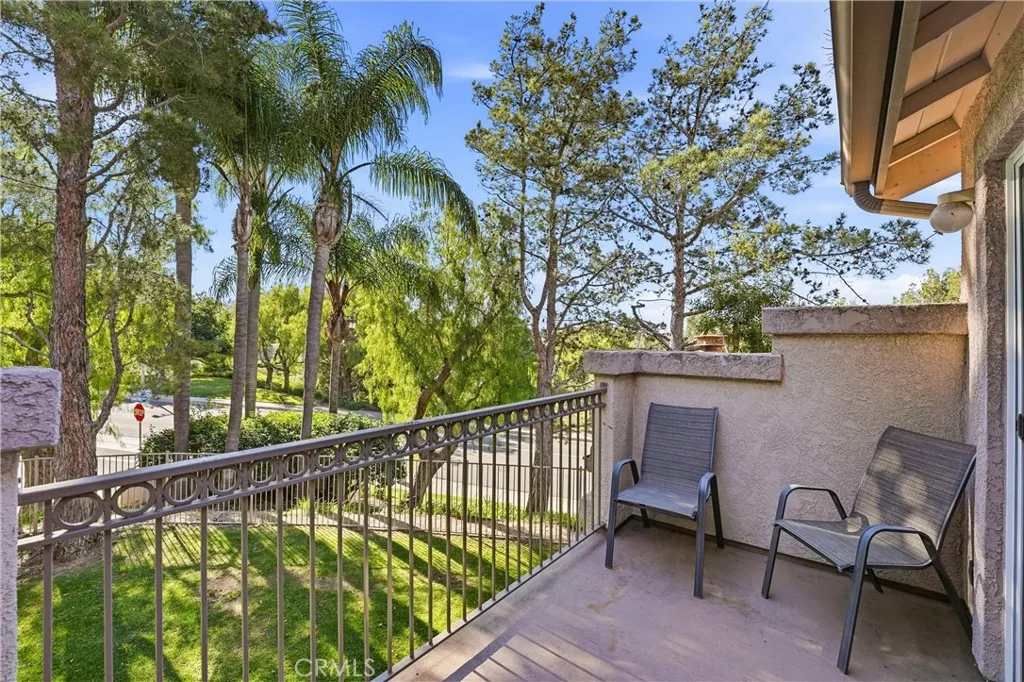 7700 E Viewrim, Anaheim Hills, California 92808 home-pic-40