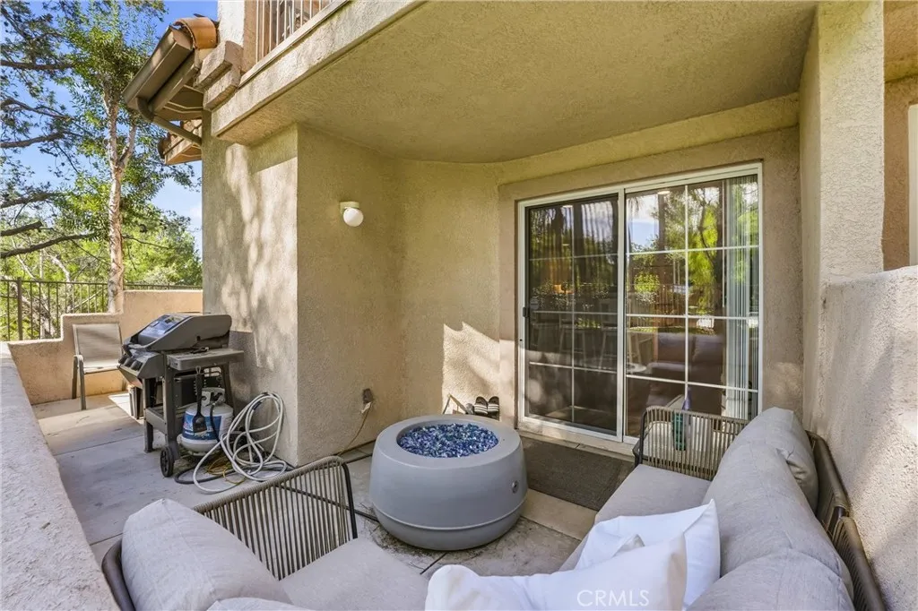 7700 E Viewrim, Anaheim Hills, California 92808 home-pic-30