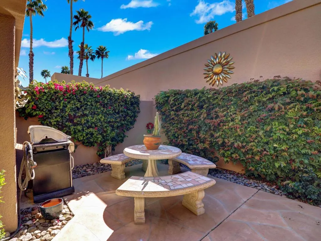76752 Chrysanthemum Way, Palm Desert, California 92211 home-pic-6
