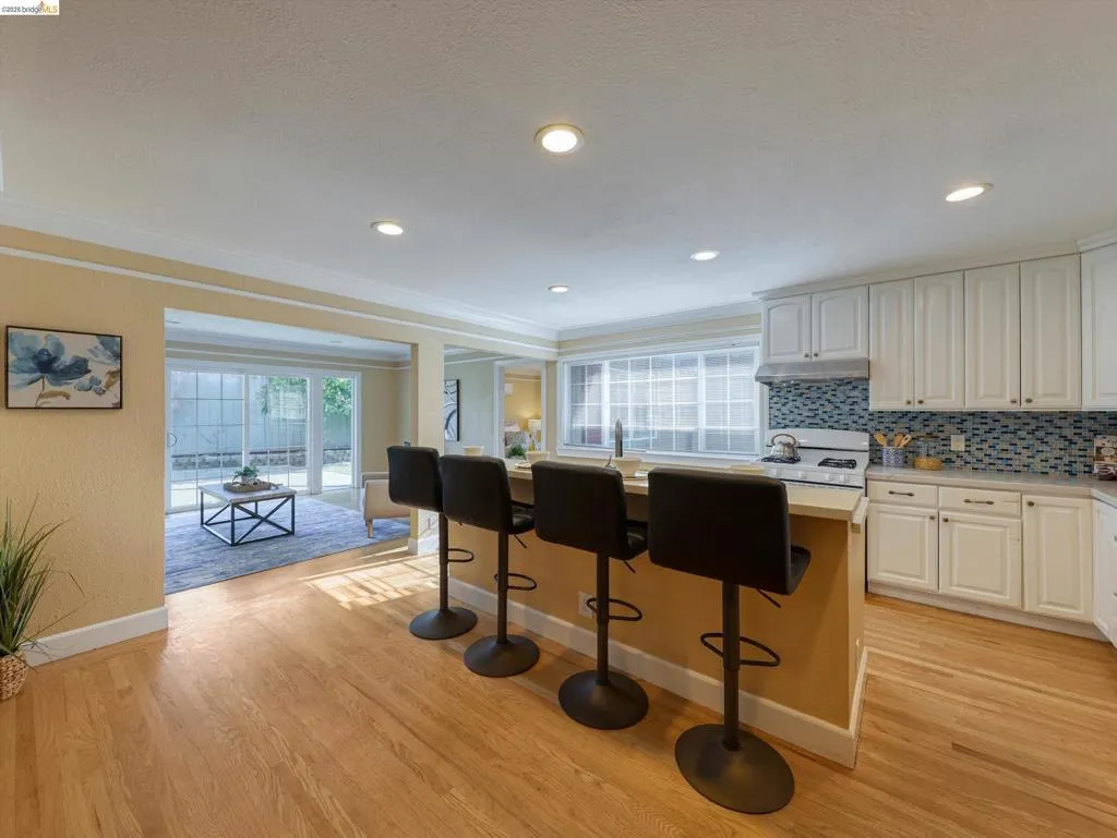 1134 1134 Lovell Ct, Concord, California 94520 home-pic-5