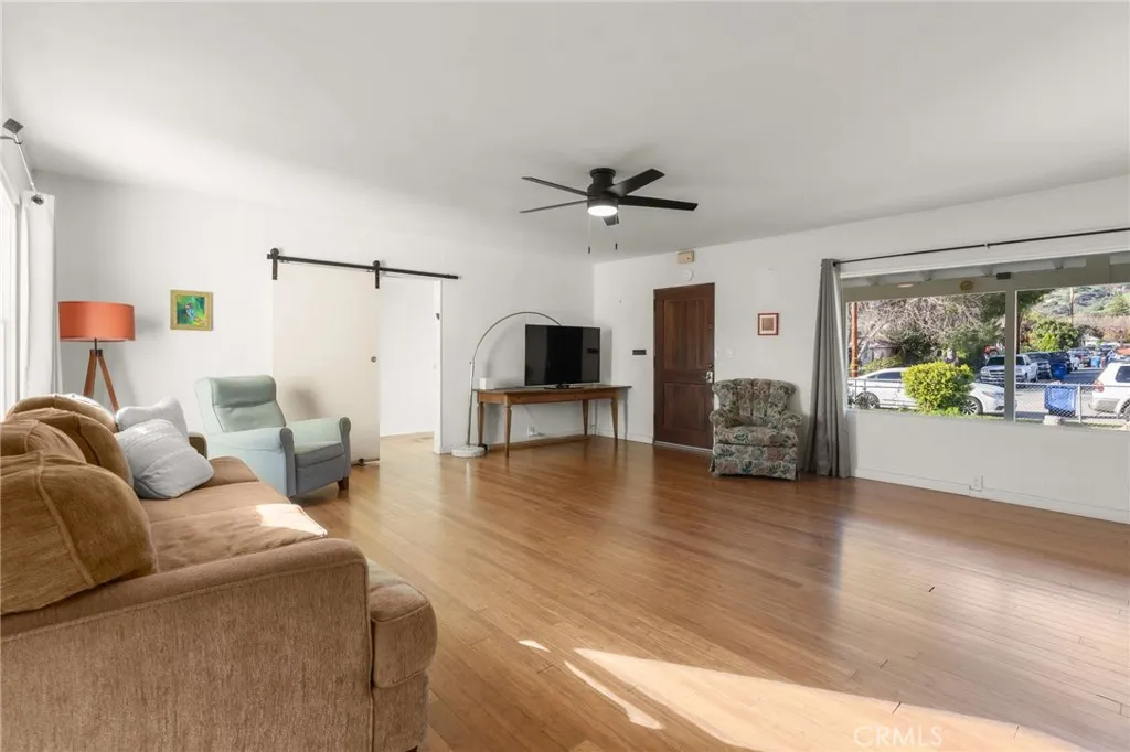 318 Bard, Fillmore, California 93015 home-pic-8