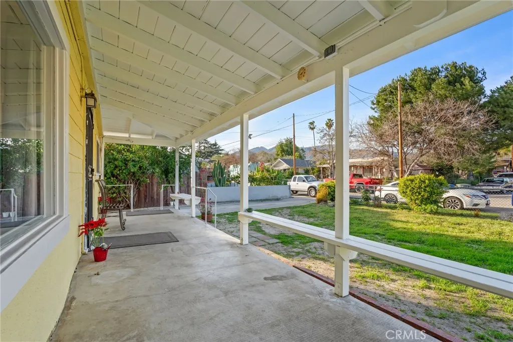 318 Bard, Fillmore, California 93015 home-pic-3