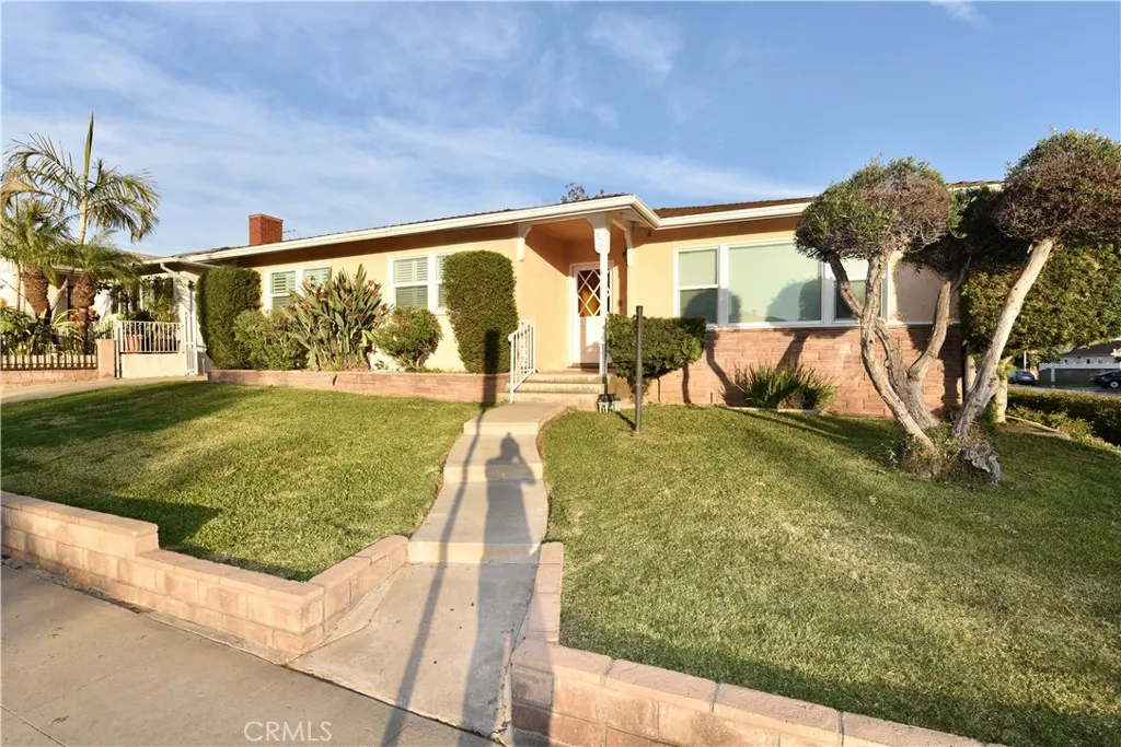 400 N 20th, Montebello, California 90640 home-pic-0